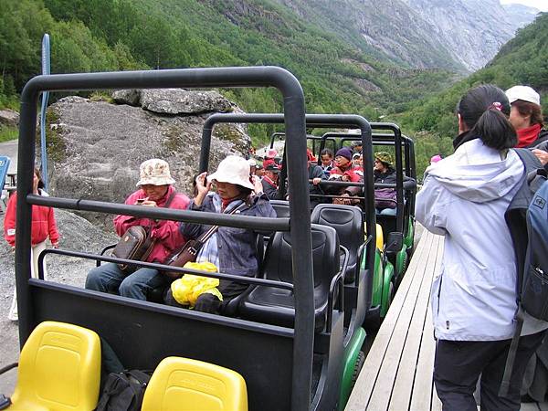 Briksdal glacier (12)