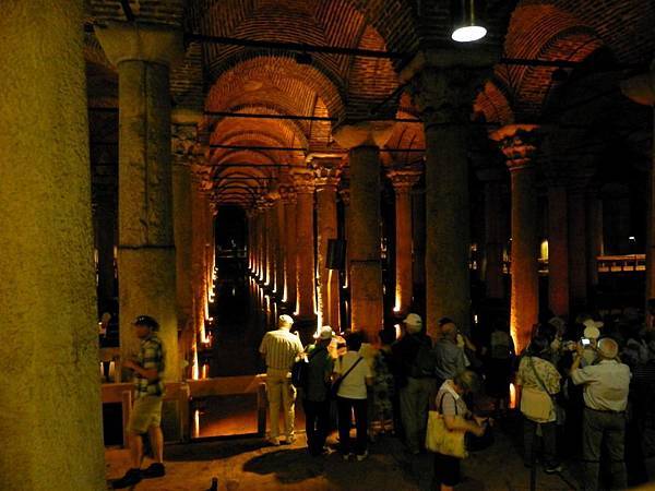 the Basilica Cistern (4).JPG