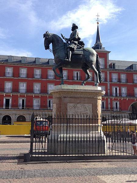 Plaza Mayor of Madrid  (7).JPG