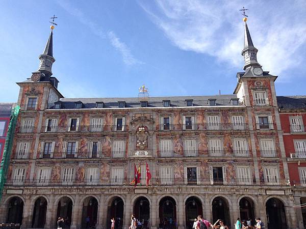 Plaza Mayor of Madrid  (10).JPG