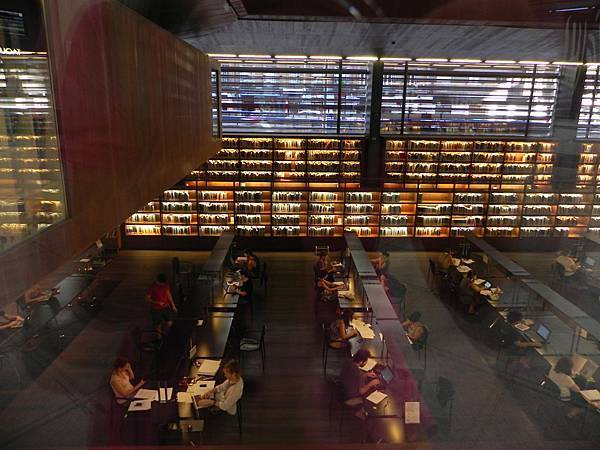 Arte Reina Sofia (1).JPG