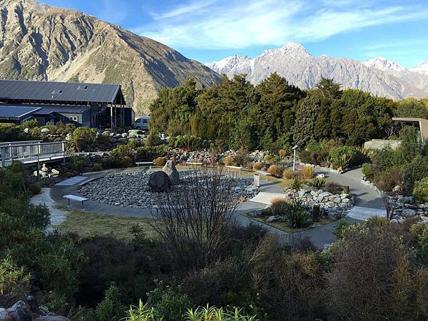 Mt Cook NP Visitor Center (20).JPG