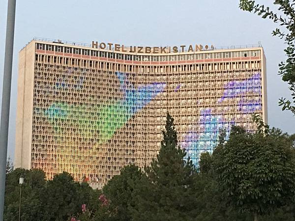 Hotel Uzbekistan (2).JPG