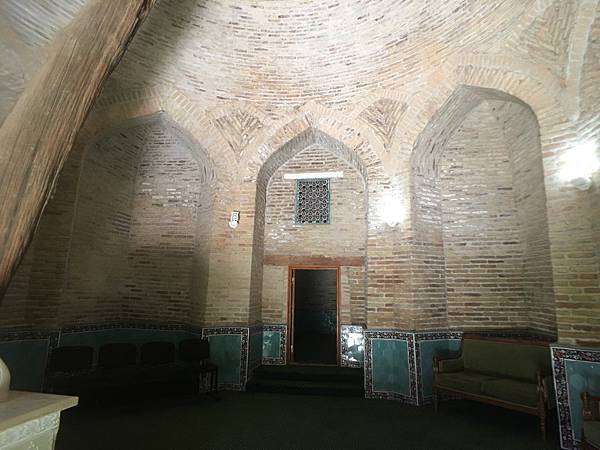 Sheikhantaur Mausoleum (4).JPG