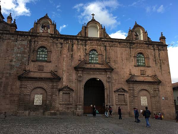 Cusco Cathedral (1).JPG