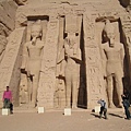 26059715:Egpyt 100 Abu Simbel的內費塔里神廟（Temple of Nefertari）