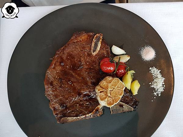 [食記] 台中西屯 THE WANG。王品旗下頂級牛排館~