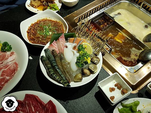 [食記] 台中中區 瓦庫麻辣鍋。推平日限定雙人餐~