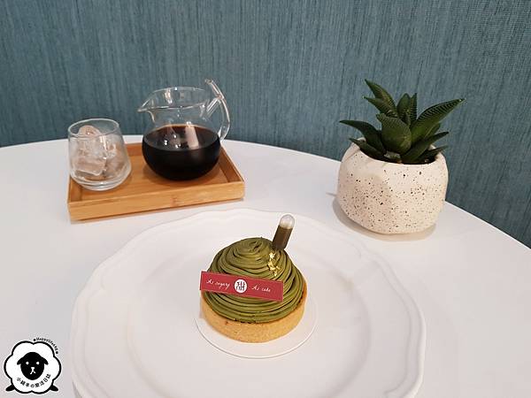 [食記] 台中西區 甜點很甜。在甜點店喝鹹湯？！