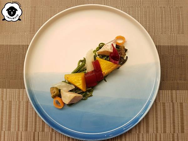 [食記] 花蓮豐濱 緩慢石梯坪。港口邊的山海慢食