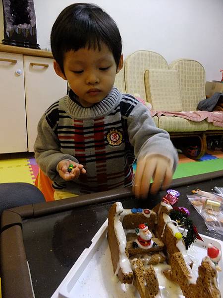 2011.12.22 糜鹿雪橇 薑餅DIY (10).JPG