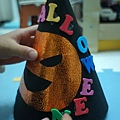 2012.10.26 萬聖節南瓜帽 DIY (4)