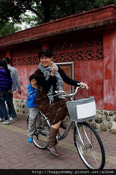 2012.12.03 單車遊府城 孔廟 延平郡王祠 赤崁樓 (73)