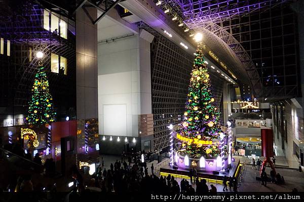 2012.12.24 京都耶誕夜 京都車站 耶誕樹 (4)