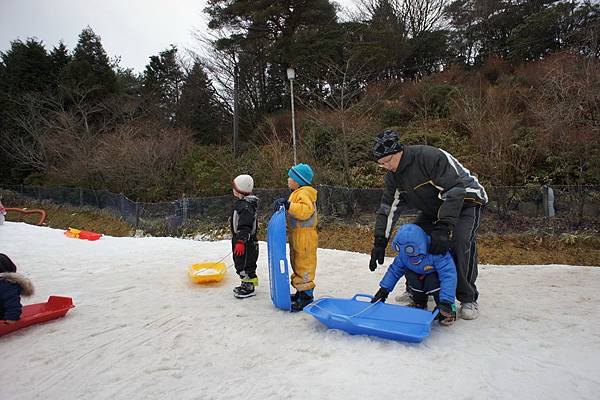 2012.12.23 六甲山滑雪場 滑雪盆 (4)