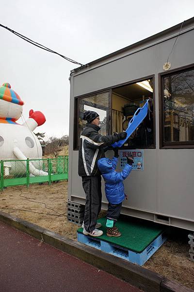 2012.12.23 搭阪急電鐵電鐵 六甲山滑雪場 滑雪套票 (2)