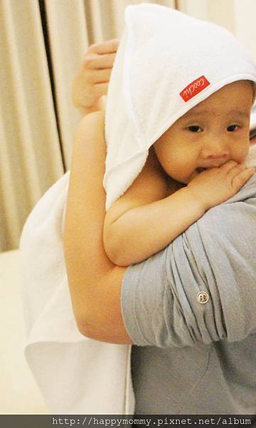 Coochi-Coocoose寶寶沐浴圍裙 (25).jpg