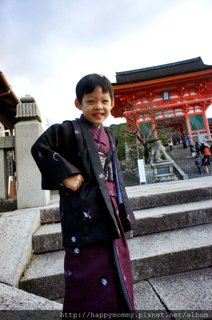 2012.12.24 京都和服變身逛清水寺 地主神社 (30).JPG