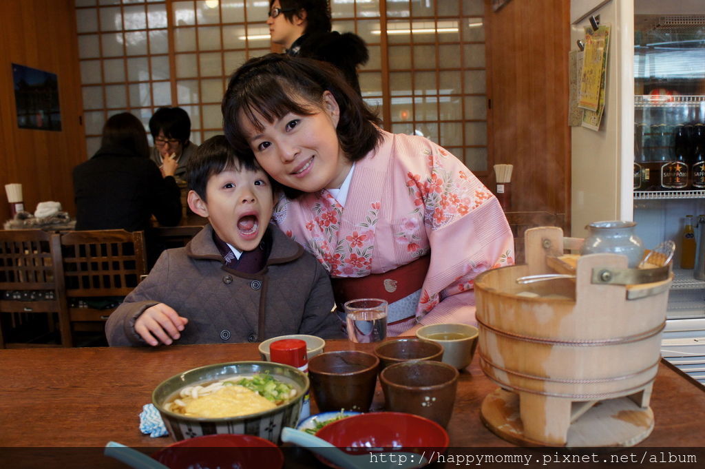 2012.12.24 京都和服變身逛清水寺 地主神社 (100).JPG