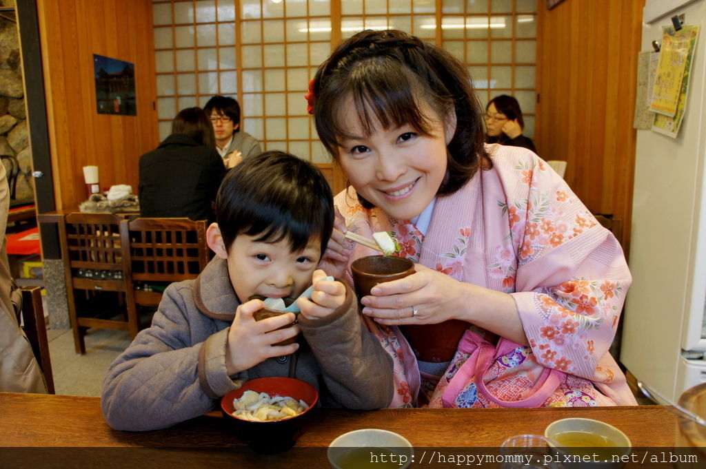 2012.12.24 京都和服變身逛清水寺 地主神社 (104).JPG