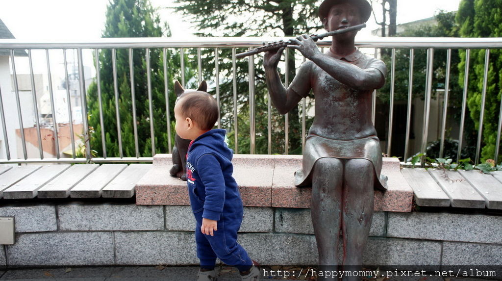 2015.12.15 搭cityloop 遊神戶 北野異人館 神戶塔 馬賽克廣場星巴克 (75).jpg