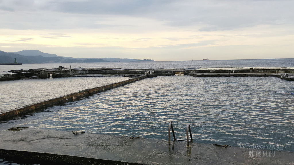 2018.07.05 基隆親子景點 和平島公園 海水浴場 地質公園 (10).jpg
