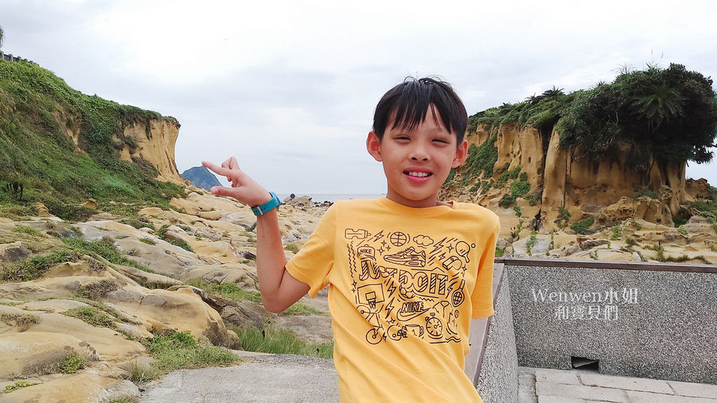 2018.07.05 基隆親子景點 和平島公園 海水浴場 地質公園 (17).jpg