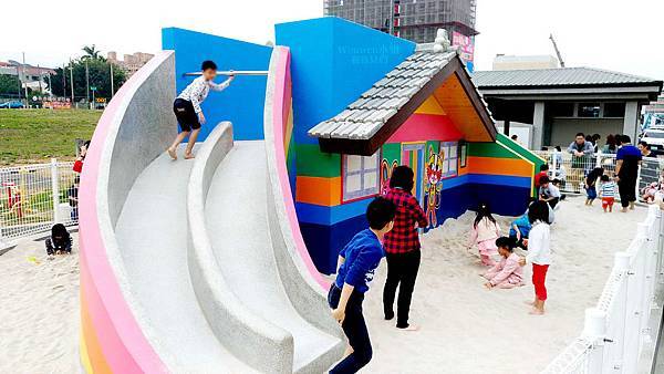 2019.01 台中景點 彩虹村 彩虹眷村 (5).jpg