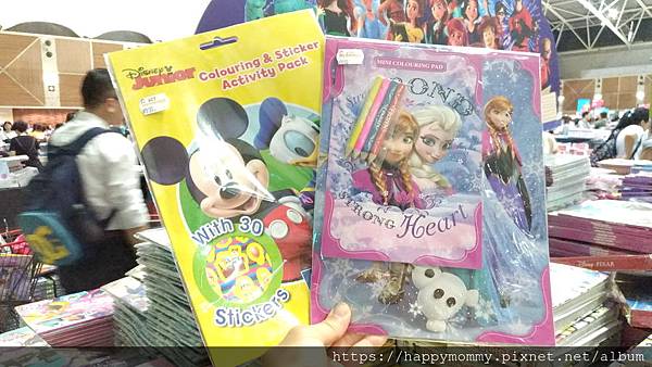 2019.06.06 大野狼國際書展 進口書超低折扣 地點在新北市工廠展覽中心 (10).jpg