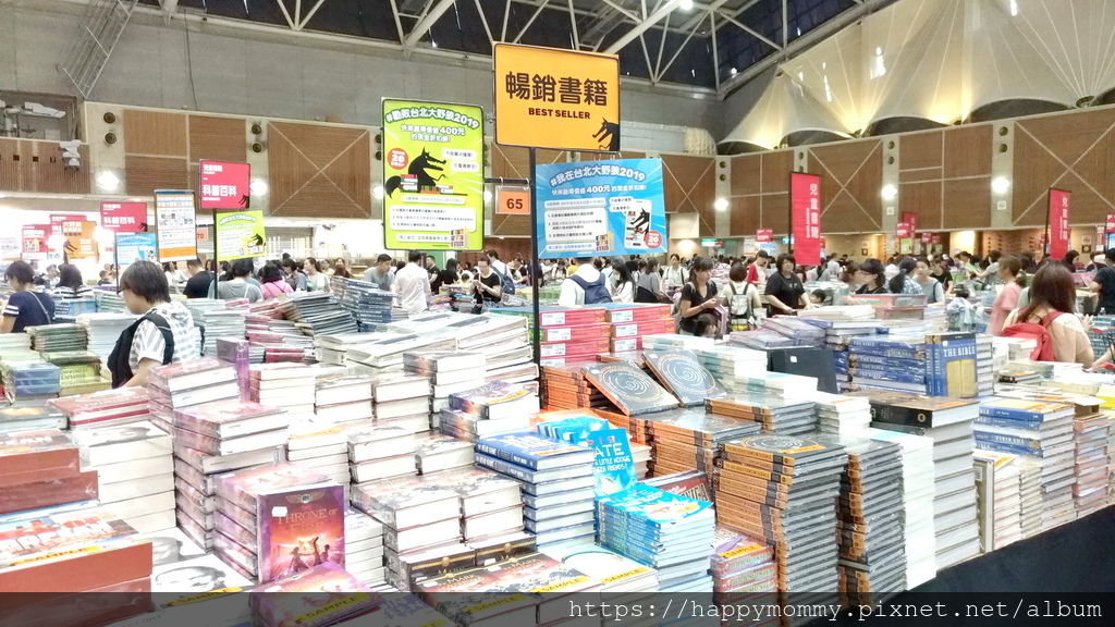 2019.06.06 大野狼國際書展 進口書超低折扣 地點在新北市工廠展覽中心 (40).jpg