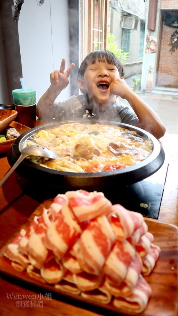 2019.06 捷運士林站美食 石頭火鍋官也溫菜 (26).JPG