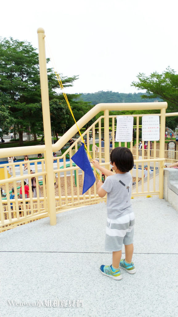 天母運動公園兒童遊戲場 天母夢想親子樂園 棒球溜滑梯台北特色公園