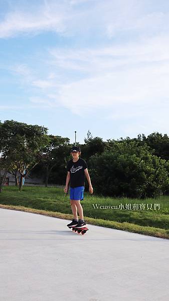 2020.05.17 十三行文化公園 滑草場 陶罐溜滑梯 (17).JPG