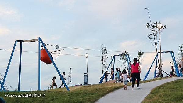 2020.05.17 十三行文化公園 滑草場 陶罐溜滑梯 (18).jpg