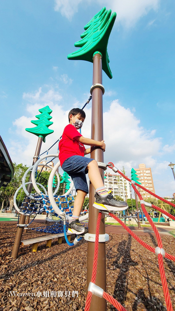 台北新公園 北投福星公園尋找侏儸紀恐龍遊戲場 (19).jpg