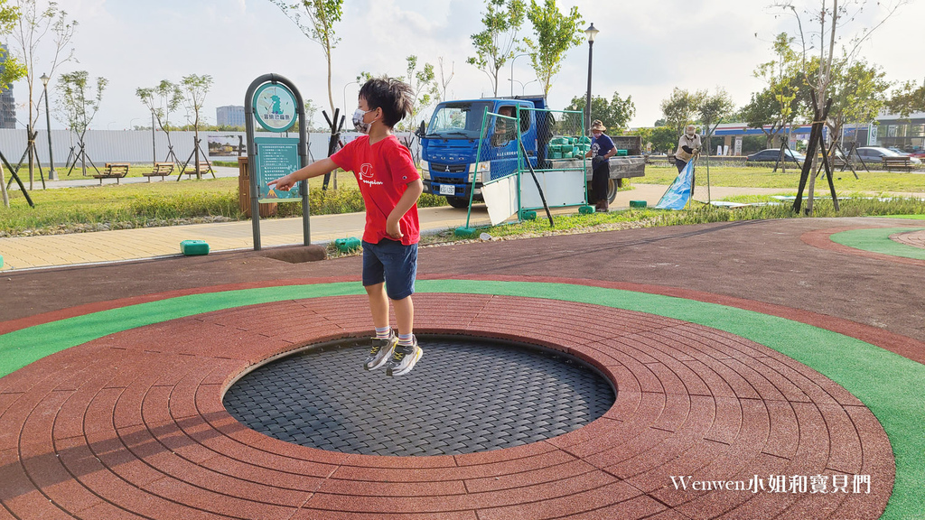 台北新公園 北投福星公園尋找侏儸紀恐龍遊戲場 (36).jpg