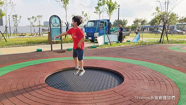 台北新公園 北投福星公園尋找侏儸紀恐龍遊戲場 (36).jpg