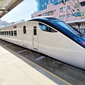 2021.12.08 試乘台鐵EMU3000新城際列車內部 商務艙騰雲座艙 無障礙廁所 友善車廂哺乳室 周邊商品 (9).jpg