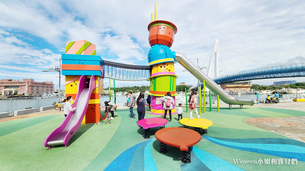 新北親子景點幾米遊戲場  淡水漁人碼頭溜溜帽遊樂園 (12).jpg