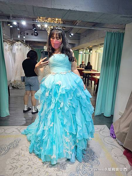 2022婚紗推薦個人寫真 伊頓自助婚紗台北店 挑禮服紀錄 (25).jpg