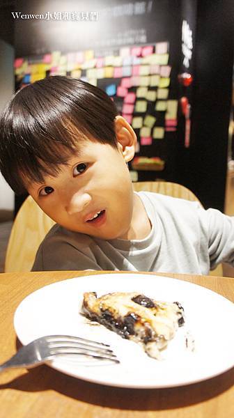 內湖不限時咖啡館  覺旅咖啡陽光店 披薩DIY 自己打果汁 (11).JPG