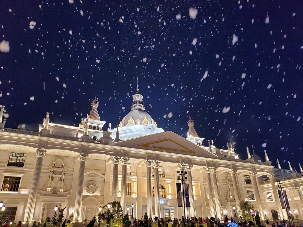 嘉義大林必訪 佐登妮絲城堡夜景 聖誕飄雪 (6).jpg