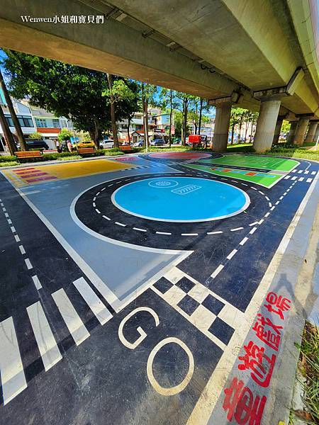 台北市北投東華城堡 東華兒童遊戲賽車場 兒童滑步車遊戲場 (16).jpg