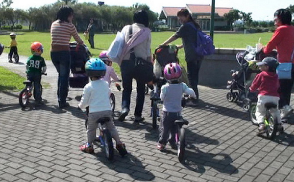 2010.11.10 Push bike 內湖運動公園 聚會 (23).jpg