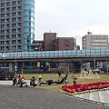 2011.01.08 華山創意園區騎車.jpg