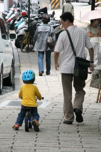 2010.10.23  騎BIKE 北投圖書館 (35).jpg