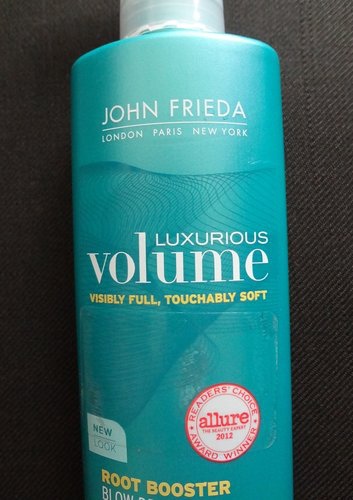 John Frieda Luxurious Volume Root Booster Blow Dry Lotion 4.jpg