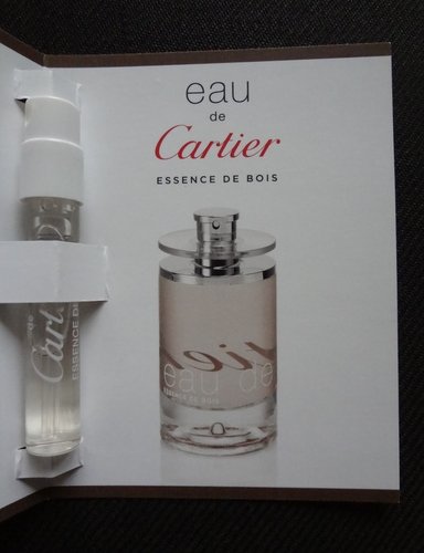 Cartier Essence De Bois Eau De香水 5.jpg