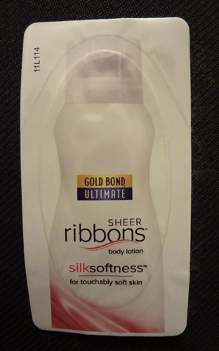 Gold Bond Ultimate Sheer Ribbons Body Lotion (Silk Softness) 5.jpg