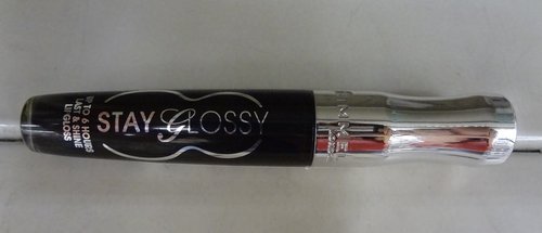 Rimmel Stay Glossy Lipgloss, 480 Black Diva 1.jpg